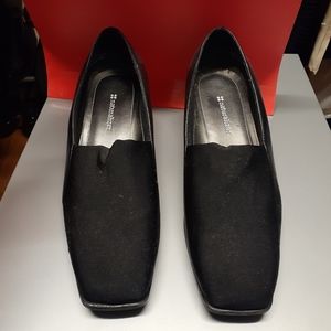 Naturalizer, Black shoes, Size 9WW